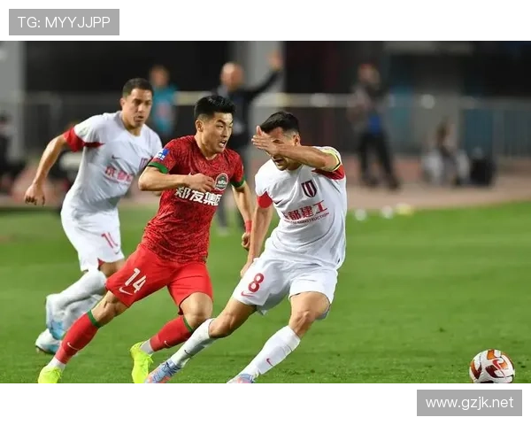 新赛季国内足球联赛揭幕争冠格局生变多队补强引关注球迷期待高涨 新赛季国内足球联赛揭幕争冠格局生变多队补强引关注球迷期待高涨